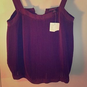 Anthropologie: NWT Maple accordion/fan top